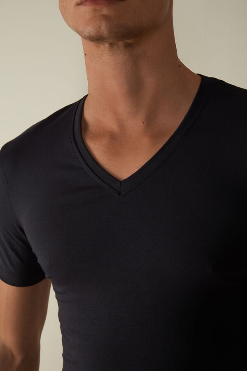 Intimissimi V-neck in Stretch Supima® Bomulds T Shirts Herre Blå | DK3035EX