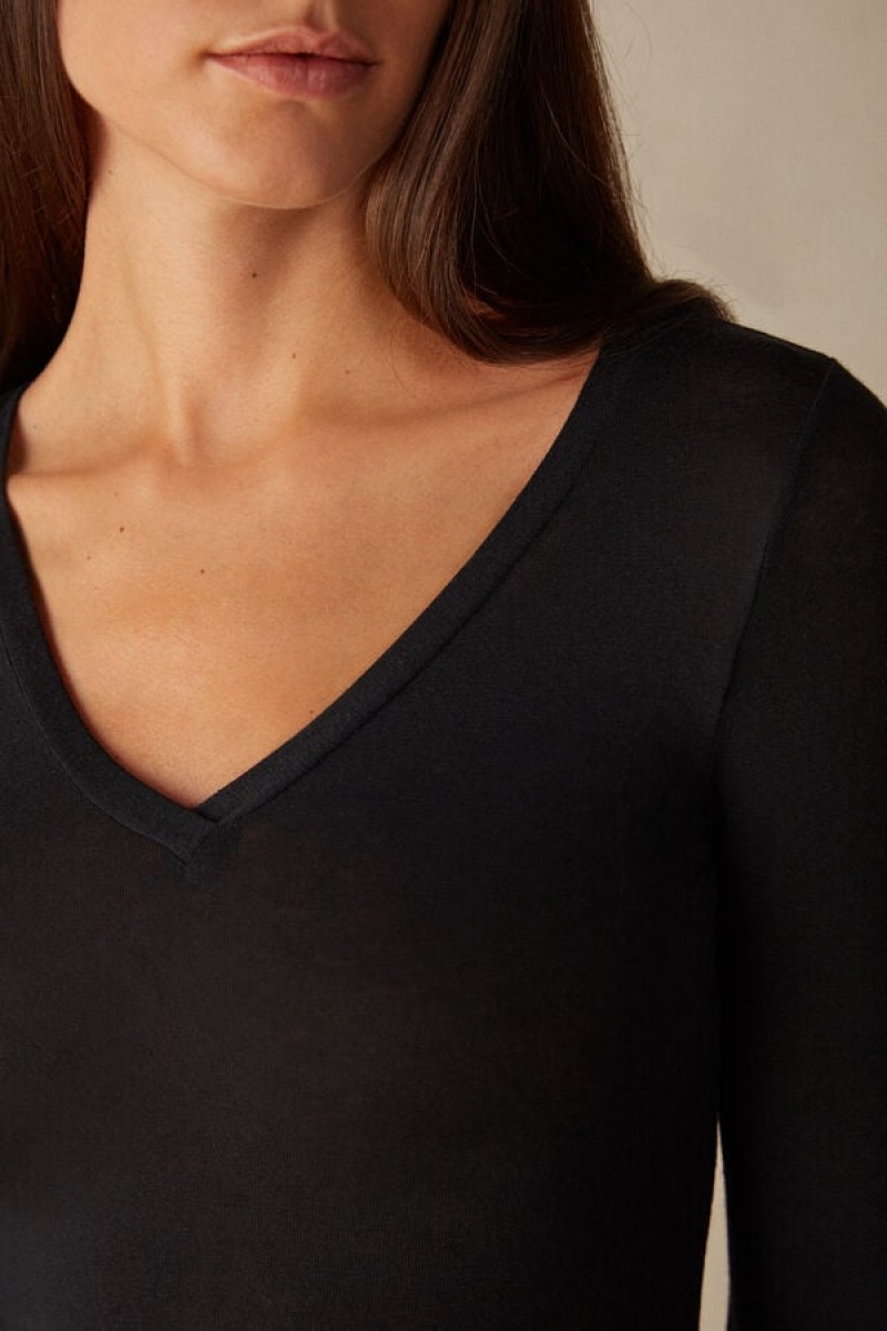 Intimissimi V-neck top in Modal Ultralight with Cashmere Lange Ærmer Dame Sort | DK4233KI