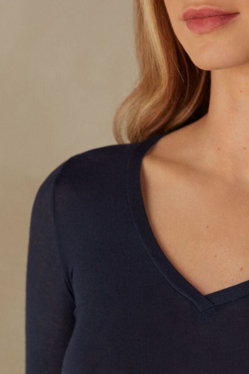 Intimissimi V-neck top in Modal Ultralight with Cashmere Lange Ærmer Dame Blå | DK4230XF